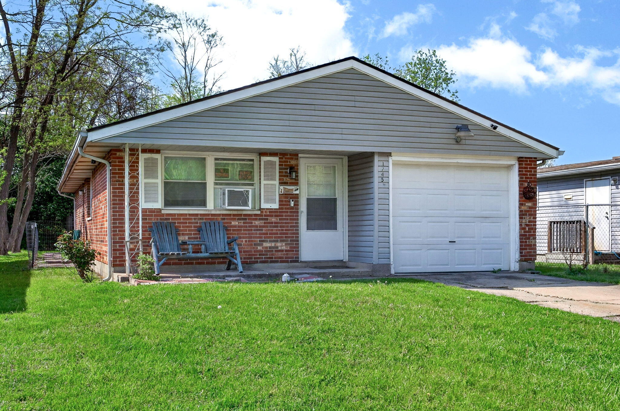 1745 Allison Avenue Springfield, OH 45506 - Photo 1 of 31