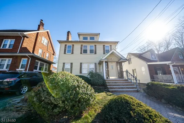 $4,200 | 50 Brookwood Drive, Unit B, Maplewood, NJ 07040