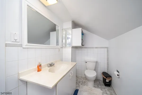 $4,200 | 50 Brookwood Drive, Unit B, Maplewood, NJ 07040