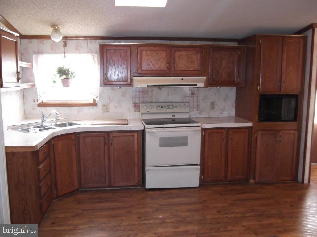 18 Crystal Drive Manheim, PA 17545 - Photo 2 of 14