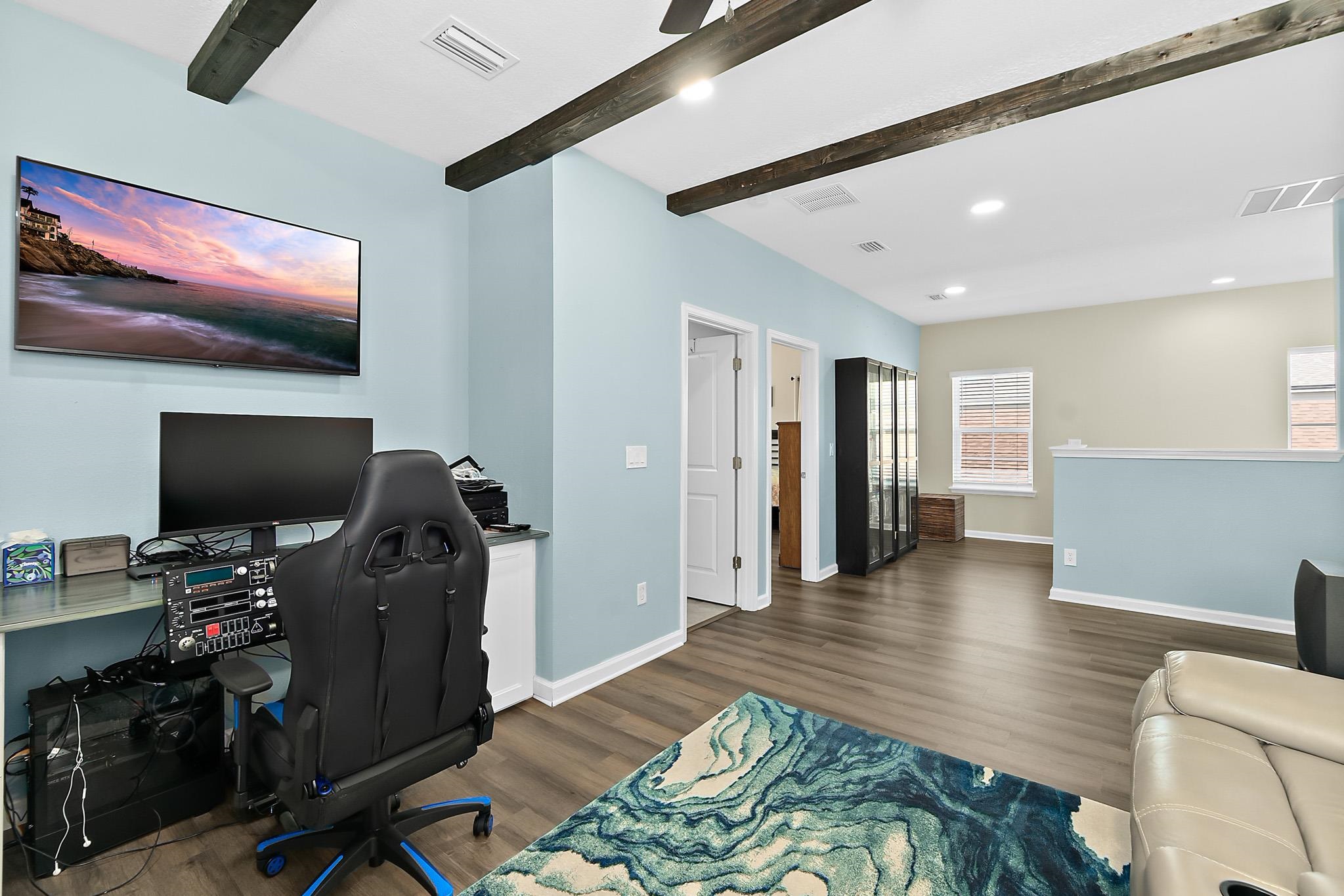157 Ferndale Way St. Augustine, FL 32092 - Photo 31 of 82 a view of a livingroom with workspace and a window