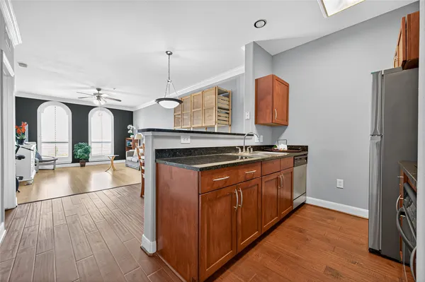 $1,850 | 2299 Lone Star Drive, Unit 444, Sugar Land, TX 77479