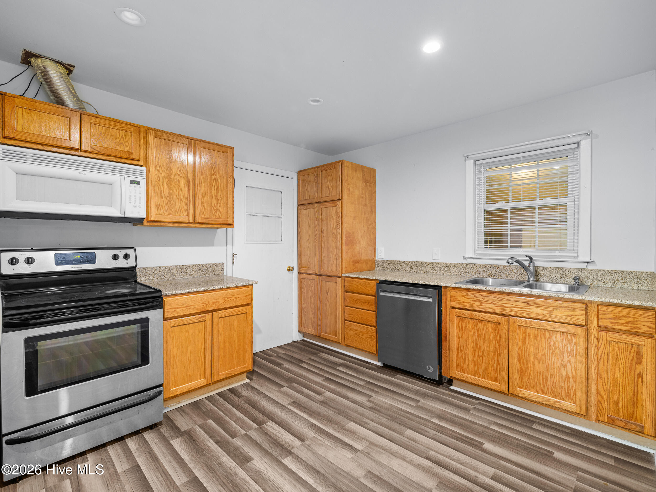 114 Country Club Road Jacksonville, NC 28546 - Photo 14 of 43 a02a0042