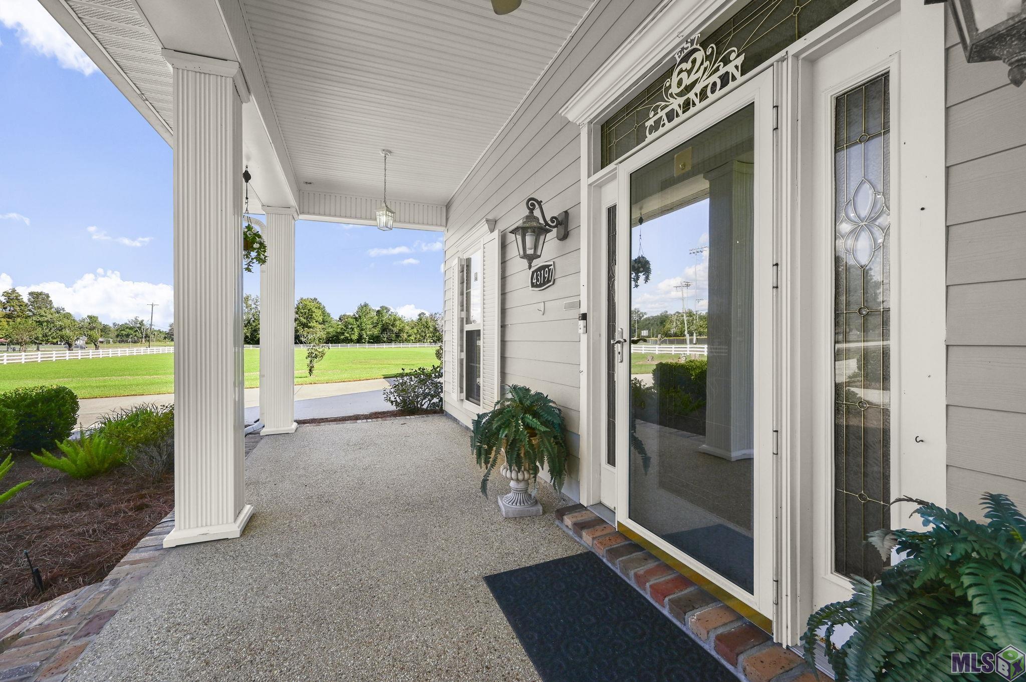 43197 Cannon Road Gonzales, LA 70737 - Photo 3 of 29