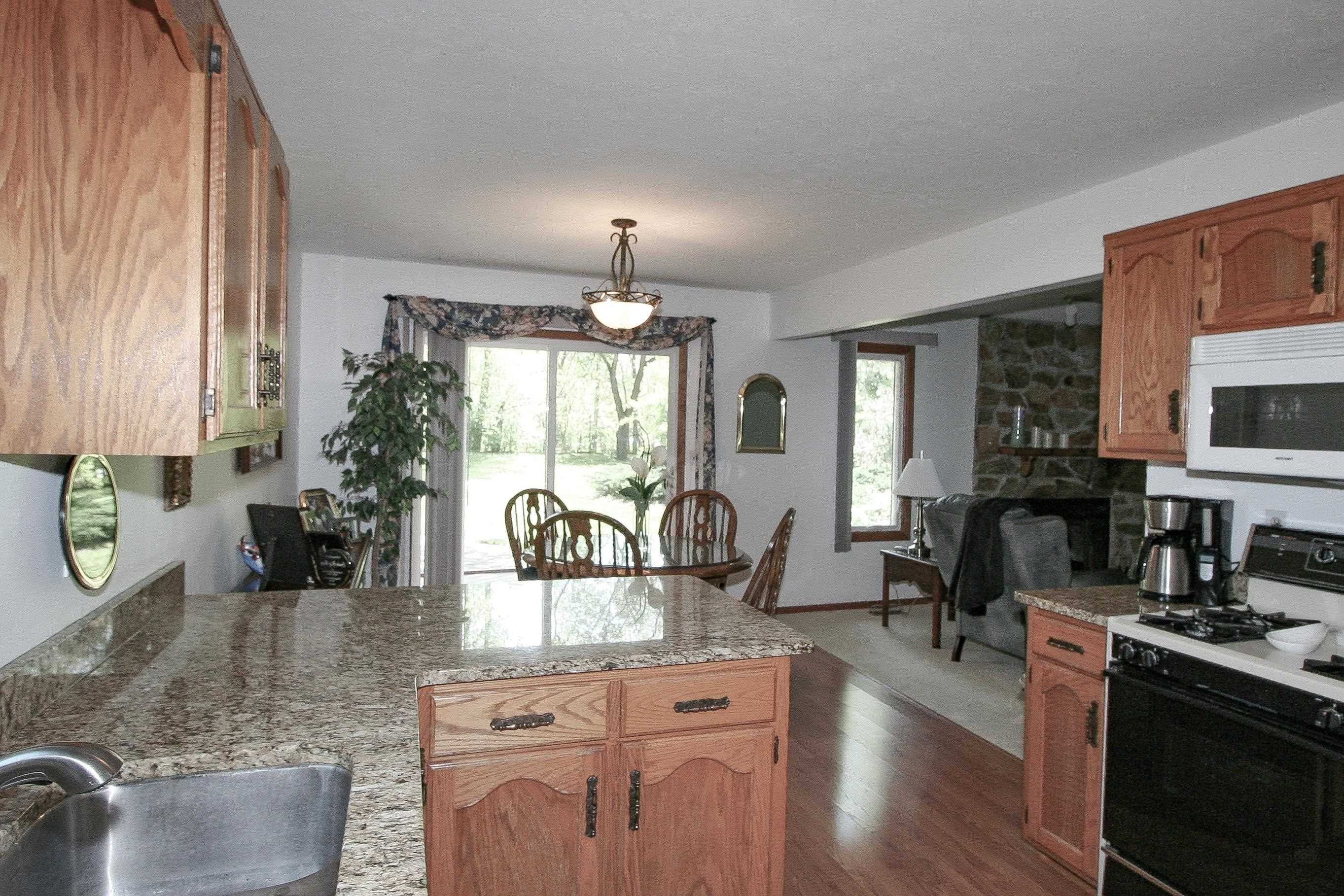 5457 Country Court Roscoe, IL 61073 - Photo 11 of 22
