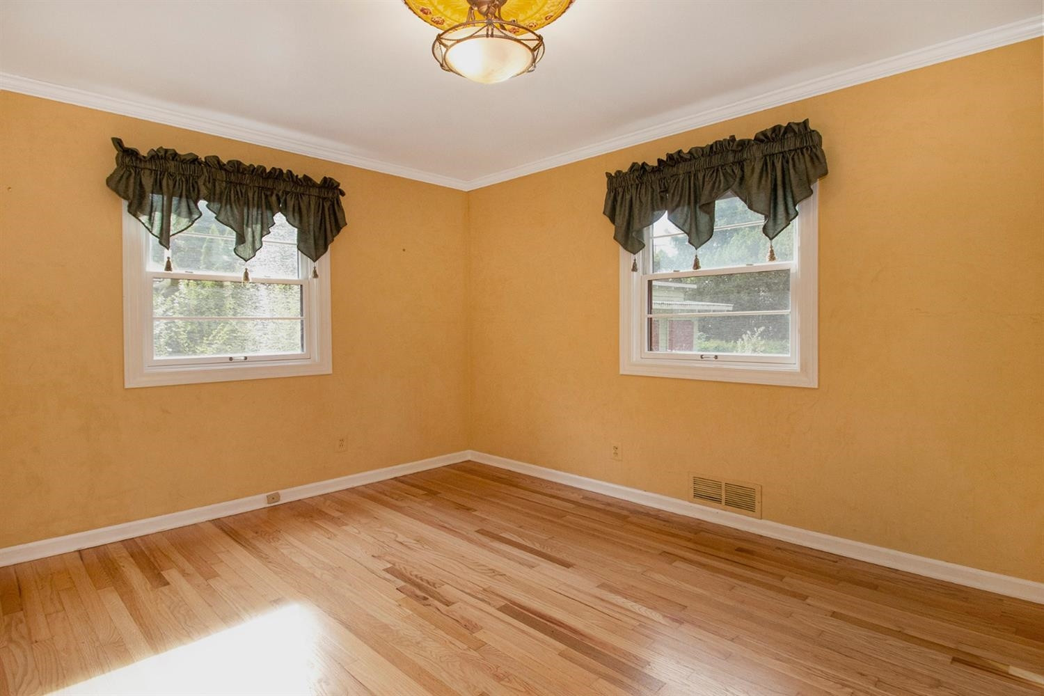 1453 Sunset Road Ann Arbor, MI 48103 - Photo 16 of 19 Photo 16