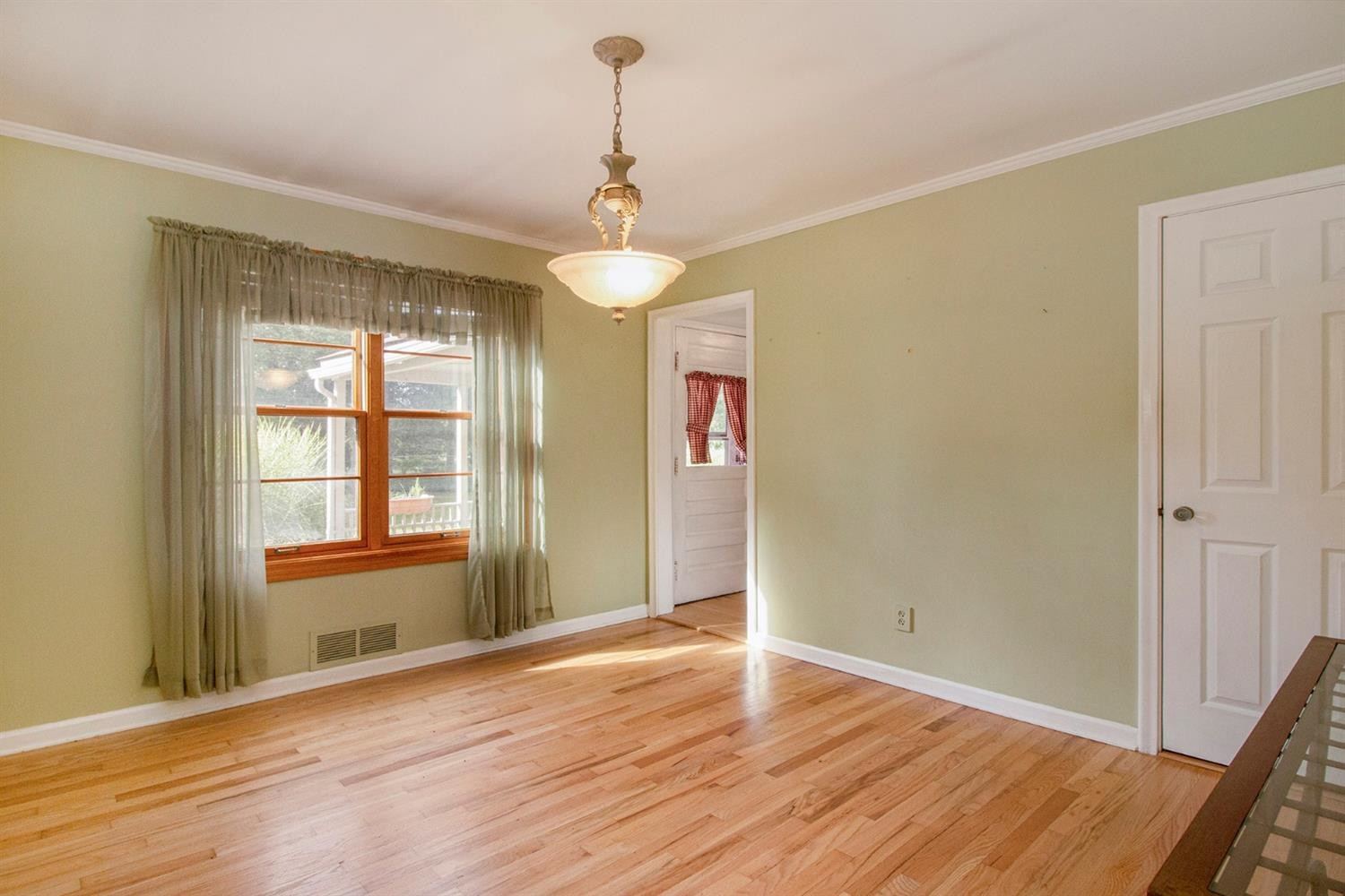 1453 Sunset Road Ann Arbor, MI 48103 - Photo 17 of 19 Photo 17