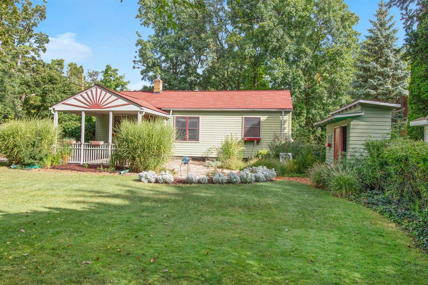 1453 Sunset Road Ann Arbor, MI 48103 - Photo 3 of 19 Photo 3