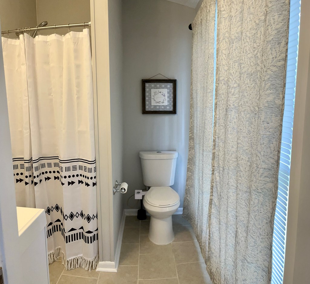 6813 Panstone Drive Columbus, GA 31909 - Photo 17 of 30 Flex Room 1 Bathroom