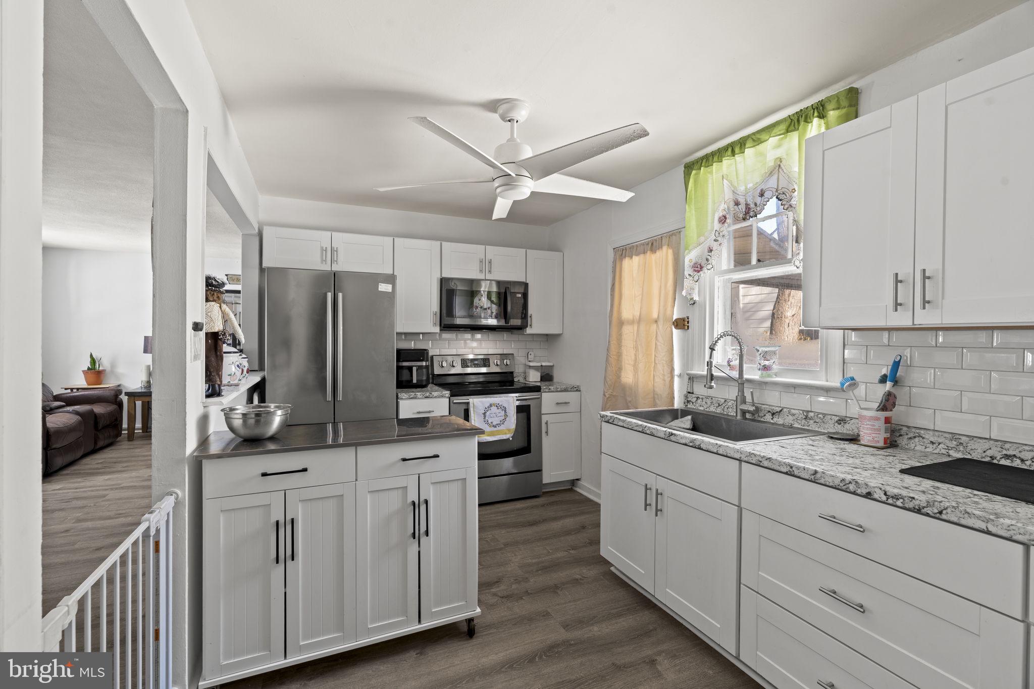 2621 Hawthorne Road Glenside, PA 19038 - Photo 2 of 26