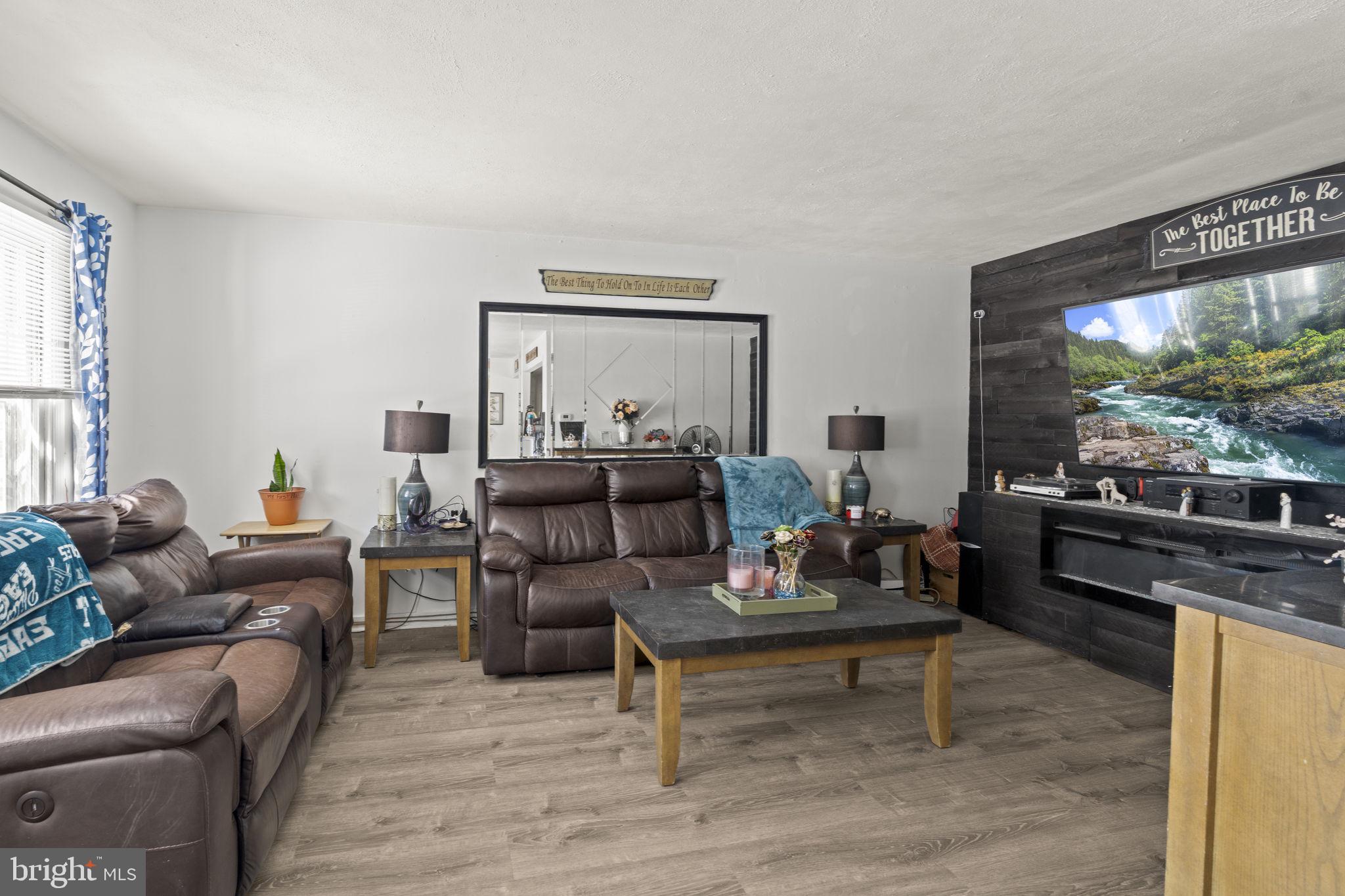 2621 Hawthorne Road Glenside, PA 19038 - Photo 5 of 26