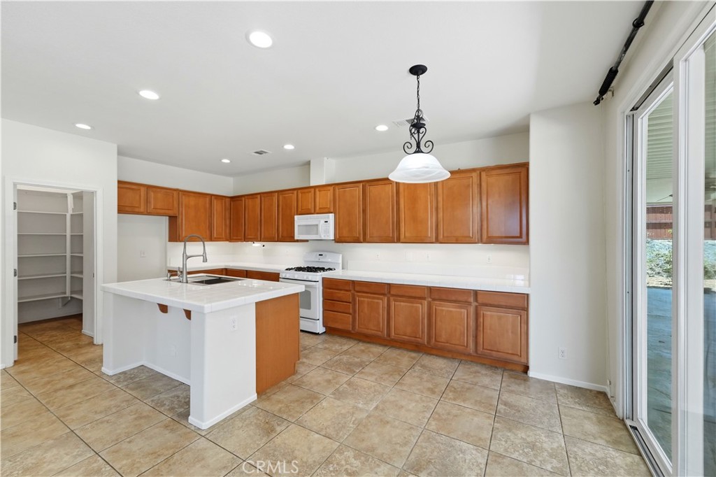 28037 Whittington Road Menifee, CA 92584 - Photo 14 of 35
