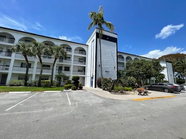 $80,000 | 4602 Martinique Way, Unit F1, Coconut Creek, FL 33066