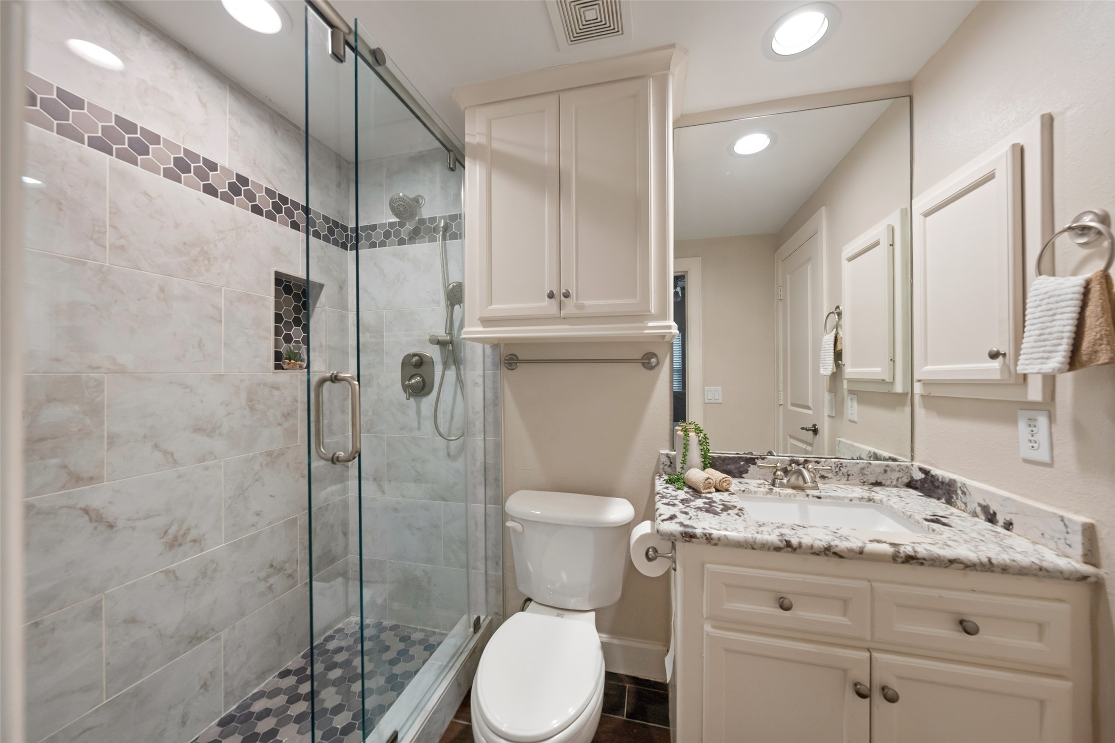 562 Bomar Street Houston, TX 77006 - Photo 24 of 28