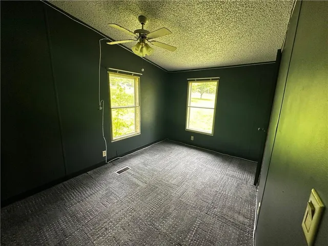 a view of empty room with window