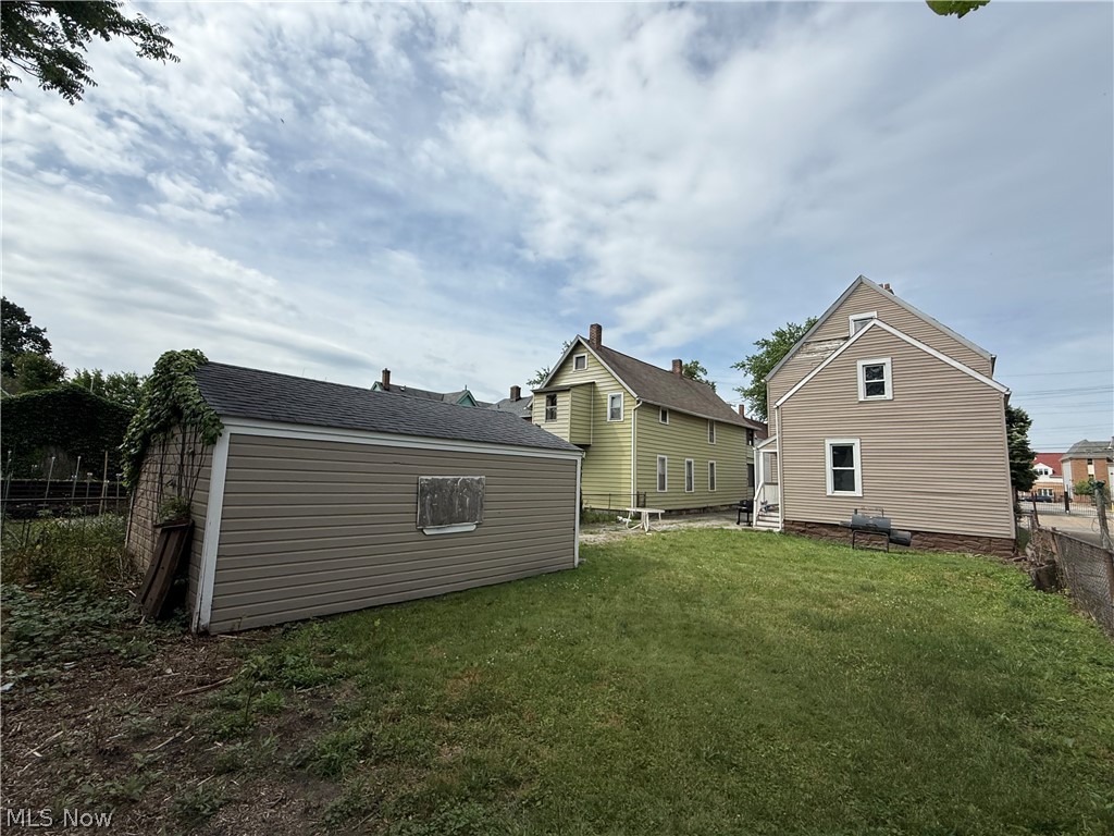1143 Norwood Road Cleveland, OH 44103 - Photo 5 of 24