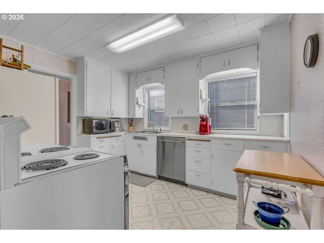 $499,900 | 2311 South Downing Street, Seaside, OR 97138