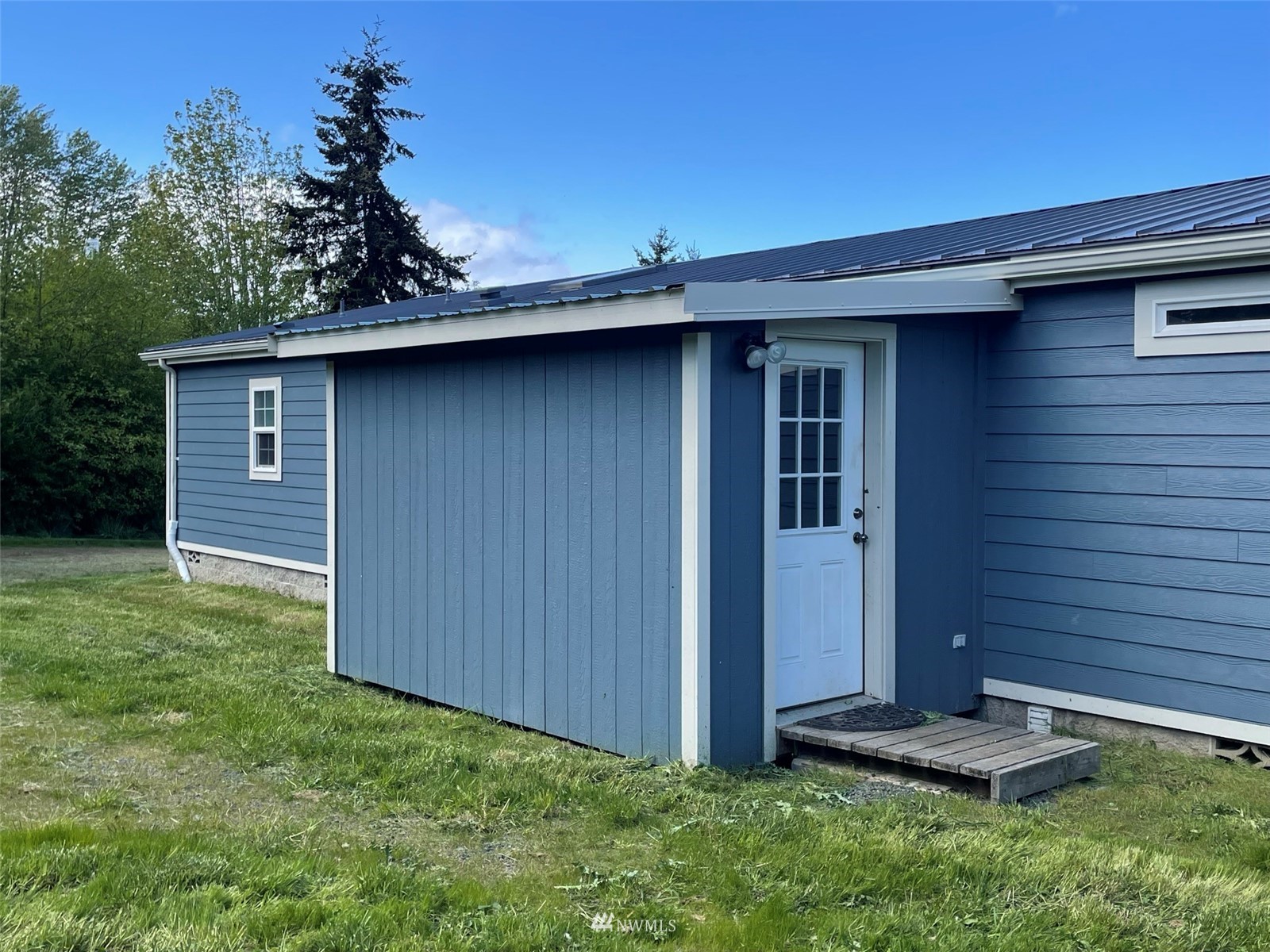 206 Laird Road Port Angeles, WA 98363 - Photo 8 of 40 Gallery Image 8