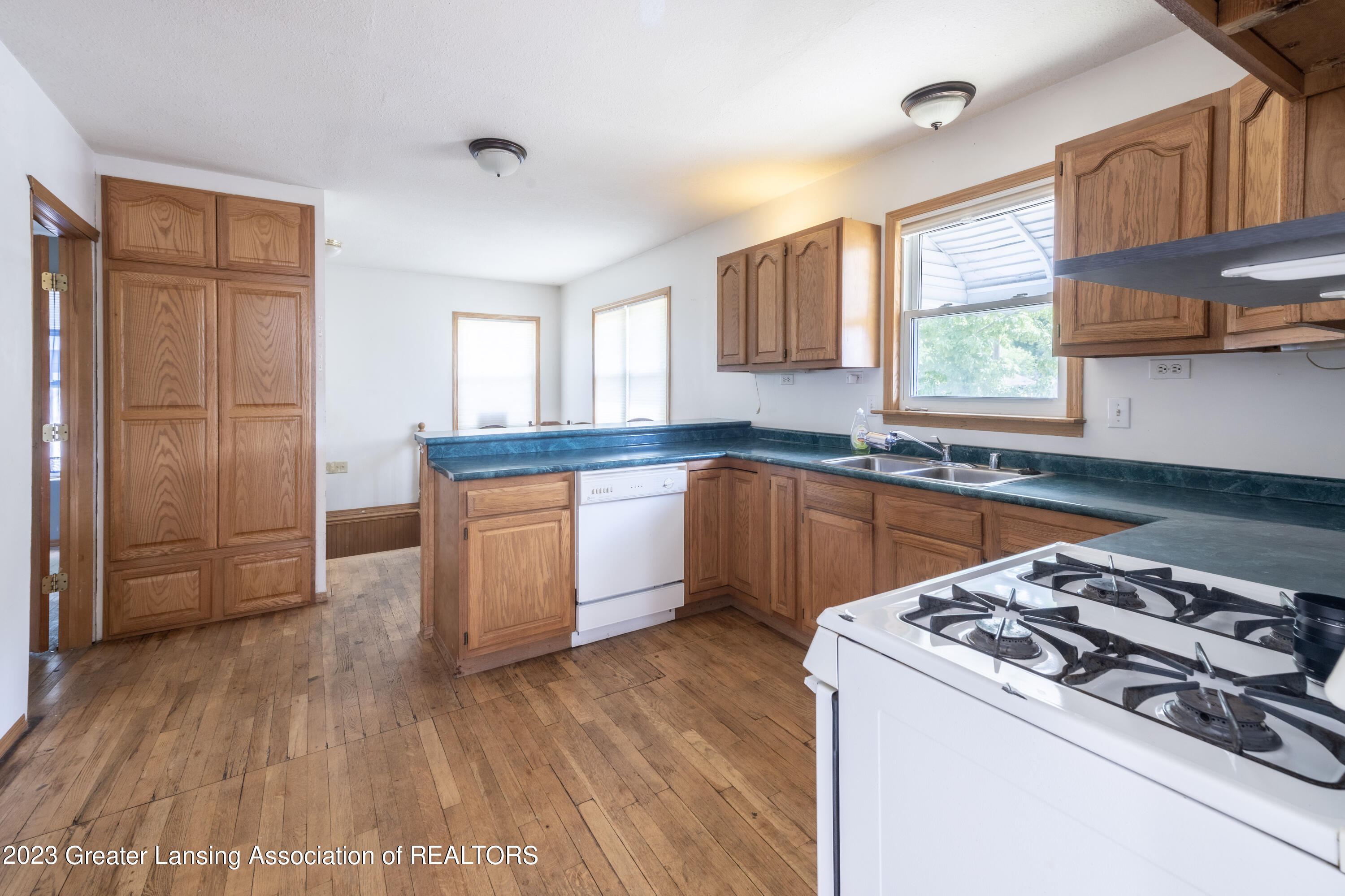 3421 Davison Road Flint, MI 48506 - Photo 23 of 33 Copy of 23-568A1743-HDR