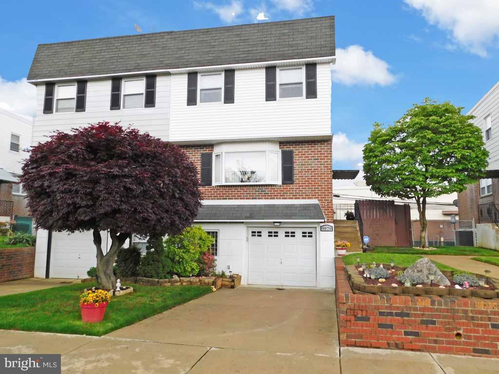 9979 Sandy Road Philadelphia, PA 19115 - Photo 1 of 34 Gallery Image 1