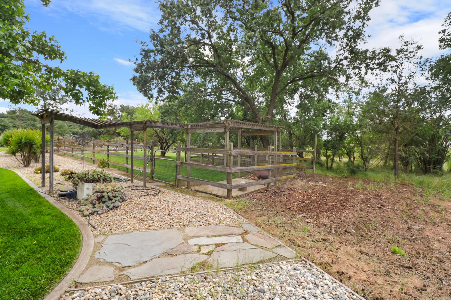 10576 Sheldon Road Elk Grove, CA 95624 - Photo 72 of 74