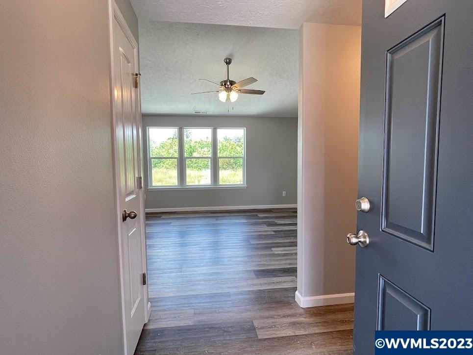 1210 Southwest Hop Street Albany, OR 97321 - Photo 3 of 40 Gallery Image 3