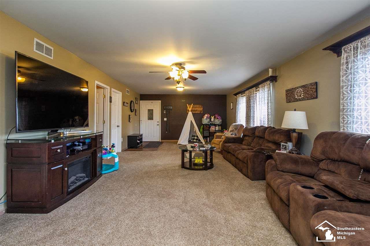 20323 Haggerty Road Belleville, MI 48111 - Photo 9 of 37