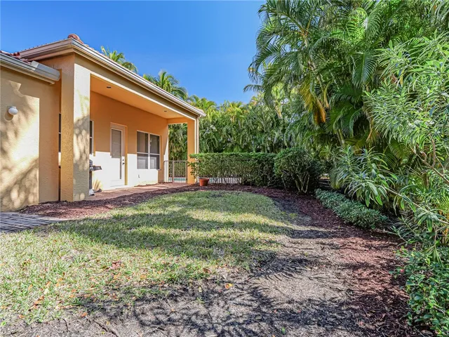 $4,500 | 2135 South Maiden Lane, Vero Beach, FL 32963