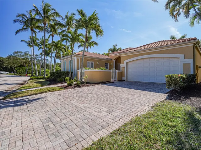 $4,500 | 2135 South Maiden Lane, Vero Beach, FL 32963