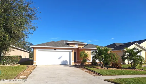 $2,300 | 4550 Bellaluna Drive, Melbourne, FL 32904