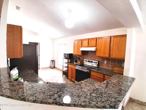 $2,300 | 4550 Bellaluna Drive, Melbourne, FL 32904