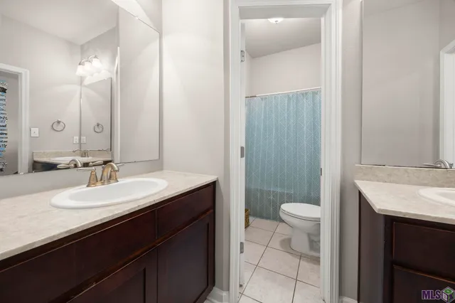 $290,000 | 6729 Royal Oaks Court, Zachary, LA 70791