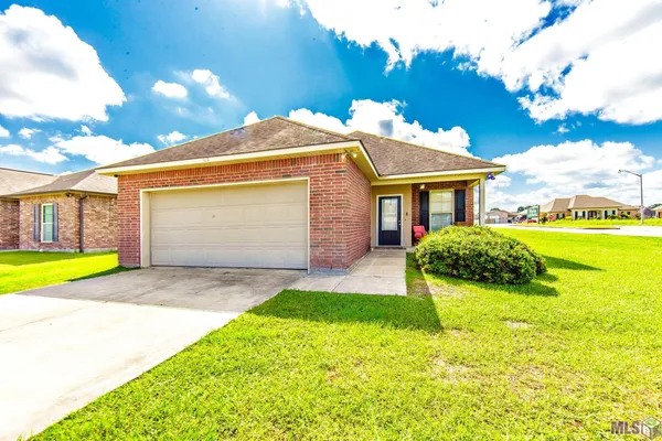 $199,900 | 102 Petal Avenue, Thibodaux, LA 70301