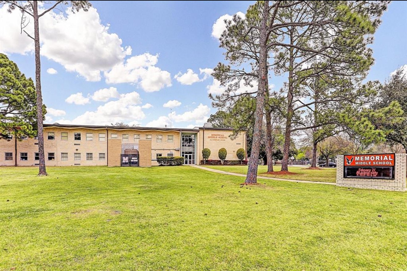234 Plantation Road Houston, TX 77024 - Photo 6 of 7 Memorial Middle School