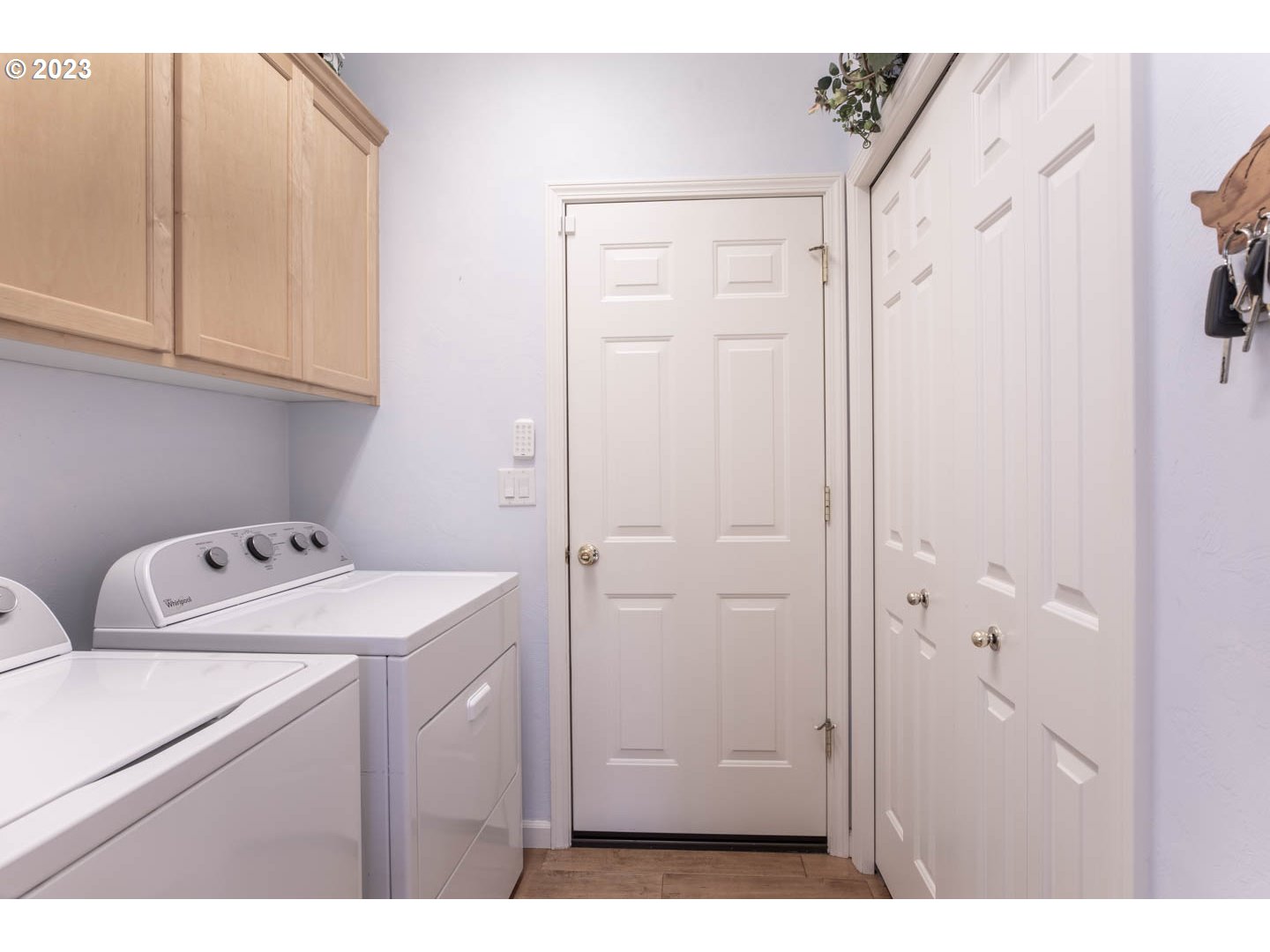 836 Old Orchard Lane Springfield, OR 97477 - Photo 21 of 29 a utility room with dryer and washer