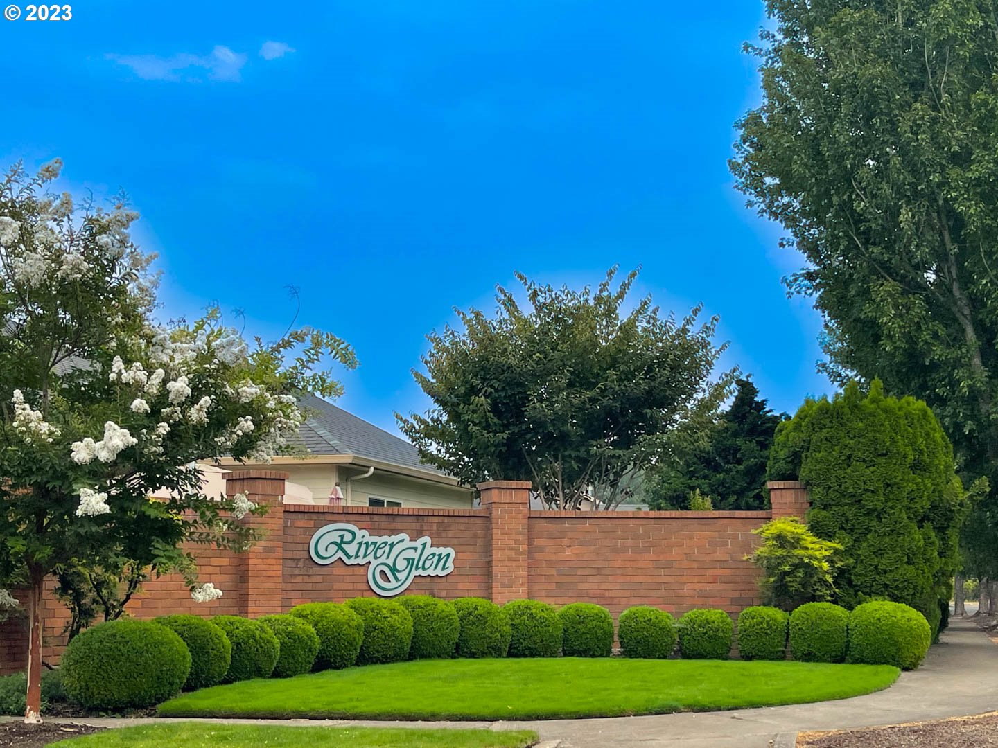 836 Old Orchard Lane Springfield, OR 97477 - Photo 29 of 29 a view of a street with a building in the background