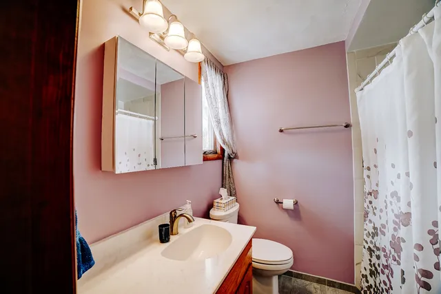 $149,900 | 107 South Sheridan Avenue, Watseka, IL 60970