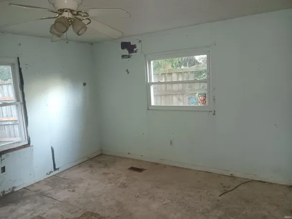 $79,000 | 1226 North Walnut Street, Brazil, IN 47834
