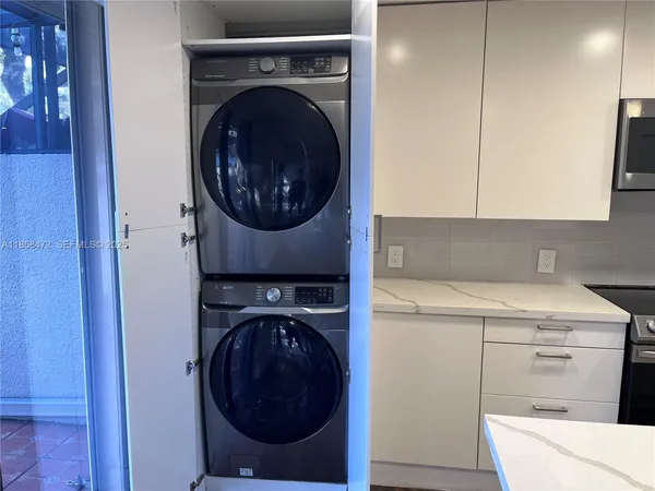 $3,300 | Pembroke Lakes, Pembroke Pines, FL 33026