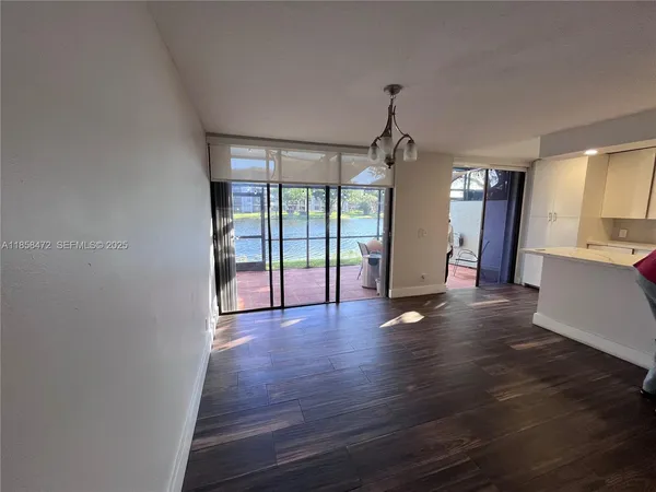 $3,300 | Pembroke Lakes, Pembroke Pines, FL 33026