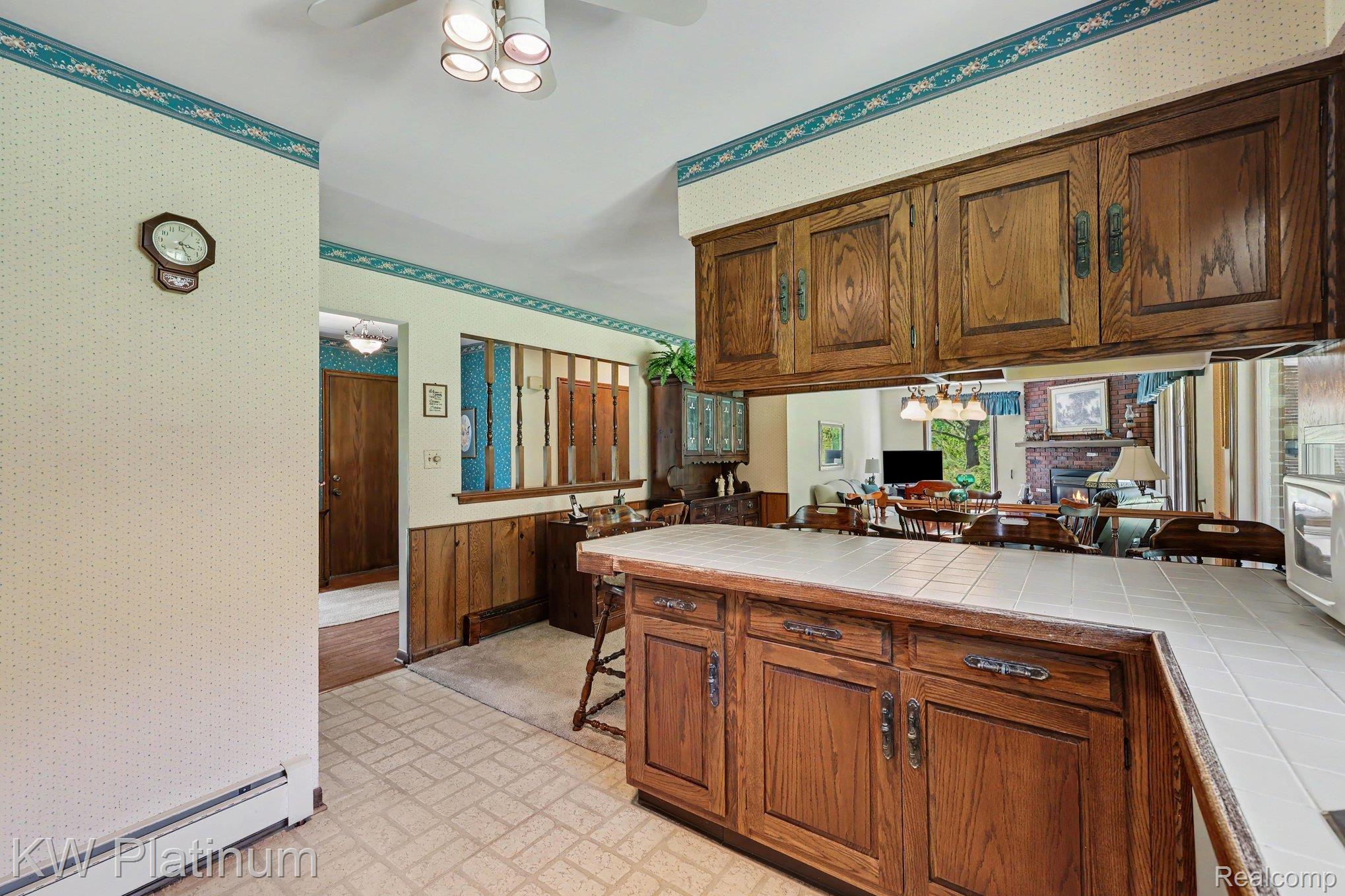 9474 Bartel Road Columbus, MI 48063 - Photo 12 of 31 012_file_9729.jpg