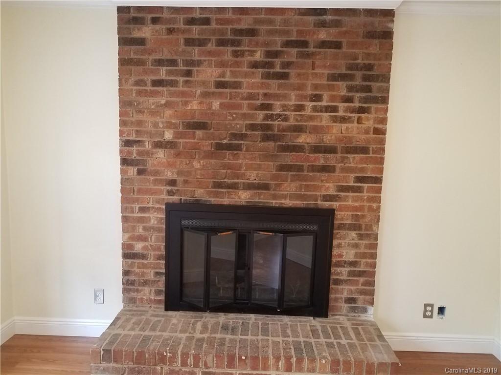 8400 Barncliff Road Charlotte, NC 28227 - Photo 3 of 14 Gallery Image 3