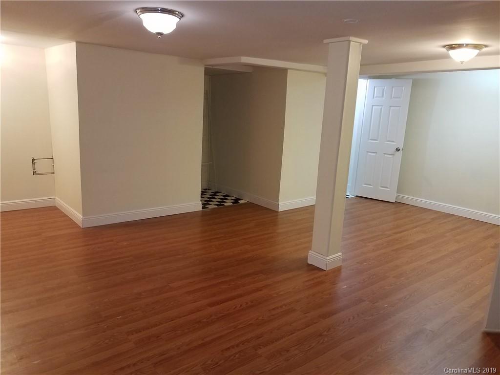 8400 Barncliff Road Charlotte, NC 28227 - Photo 8 of 14 Gallery Image 8