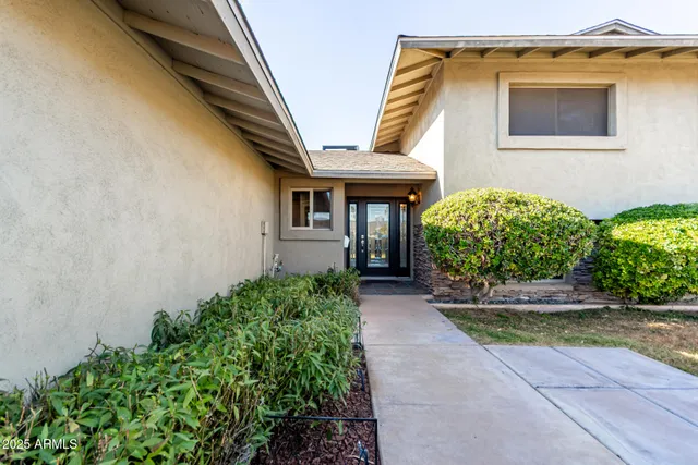 $2,995 | 3912 South Elm Street, Tempe, AZ 85282