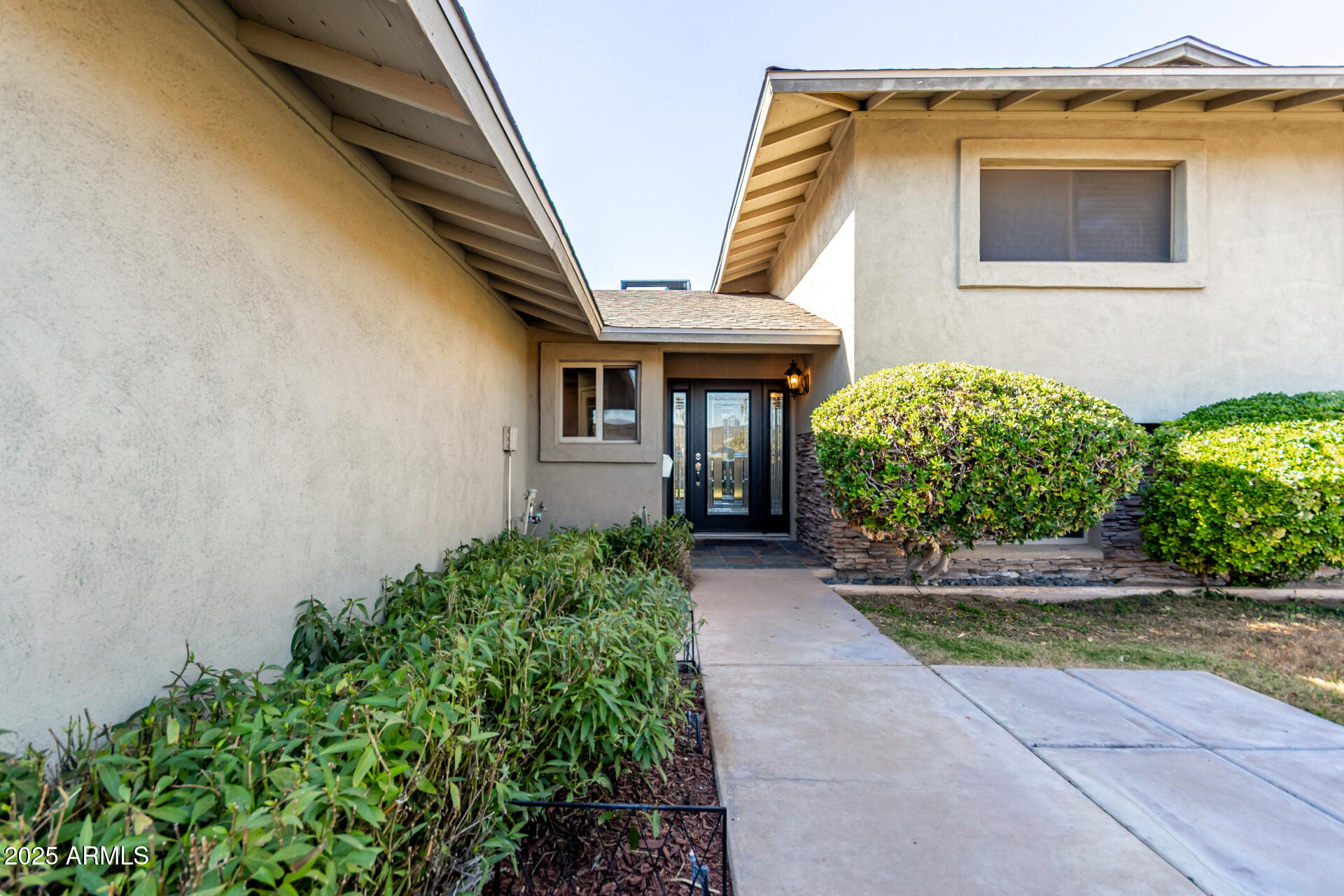 3912 South Elm Street Tempe, AZ 85282 - Photo 4 of 41 07 Elm