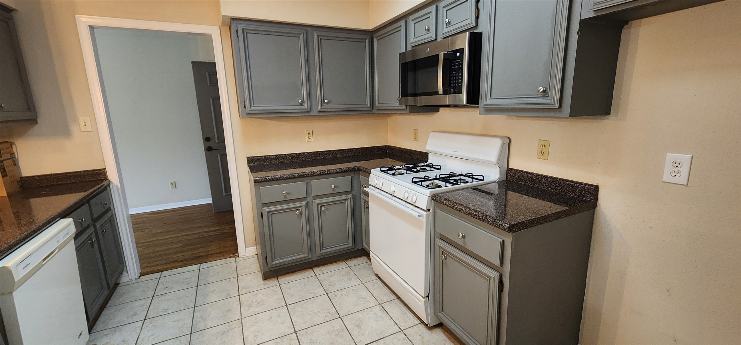 15215 Ensenada Drive Houston, TX 77083 - Photo 6 of 22 Kitchen another view