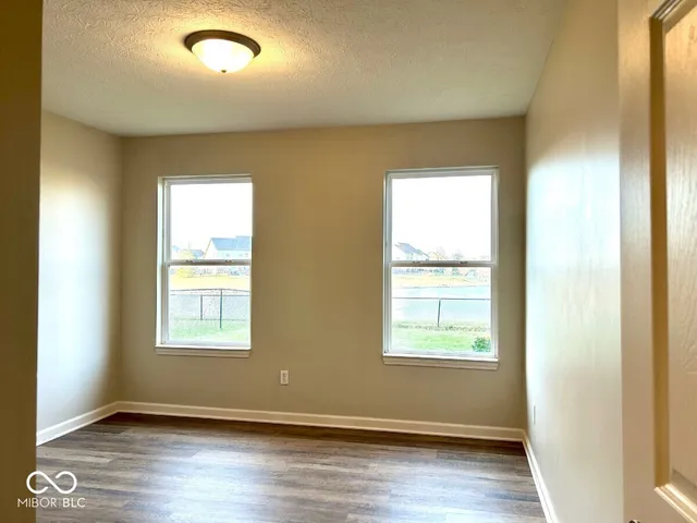 $369,900 | 5822 West Deerview Bend, McCordsville, IN 46055