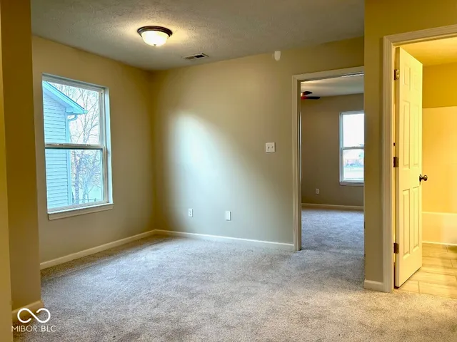 $369,900 | 5822 West Deerview Bend, McCordsville, IN 46055