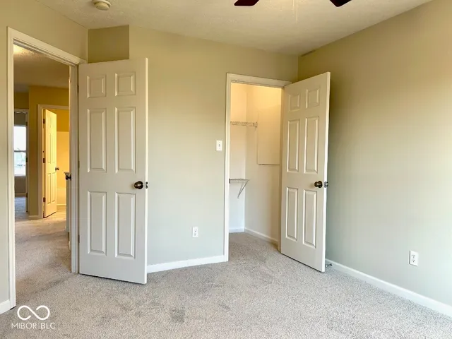 $369,900 | 5822 West Deerview Bend, McCordsville, IN 46055