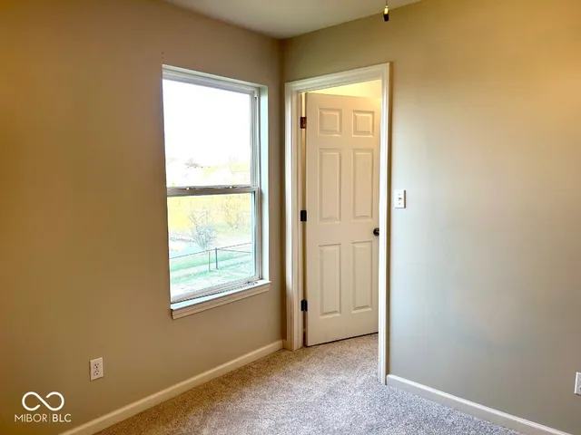 $369,900 | 5822 West Deerview Bend, McCordsville, IN 46055